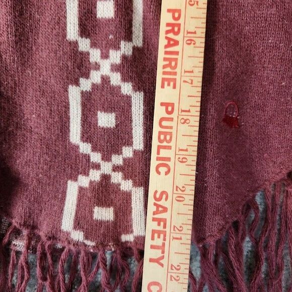 Womens Authentic Arandu Poncho Fringed Edges Maroon Geometric Design Size Large - Picture 5 of 7